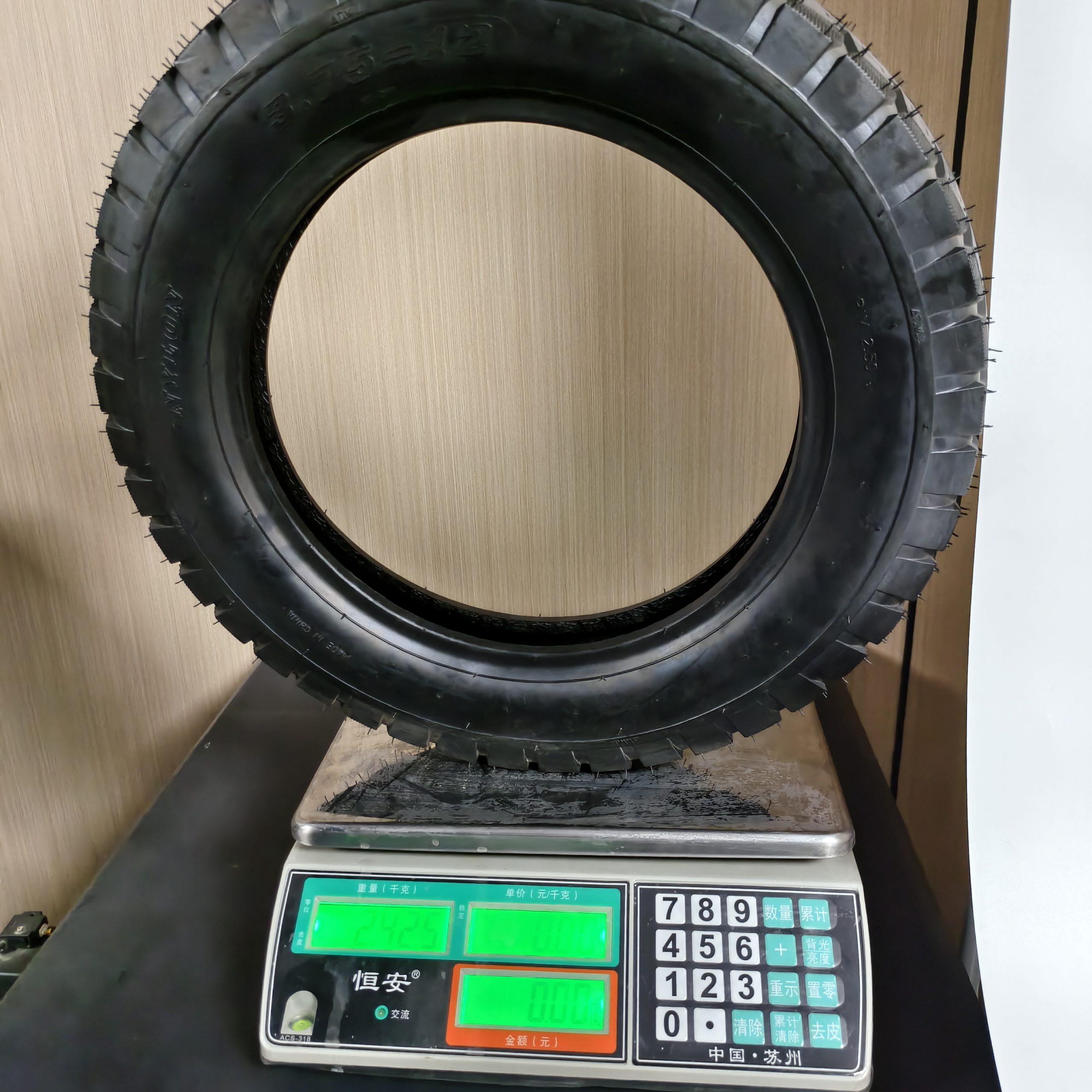 Протектор “щебень” 100/90-10