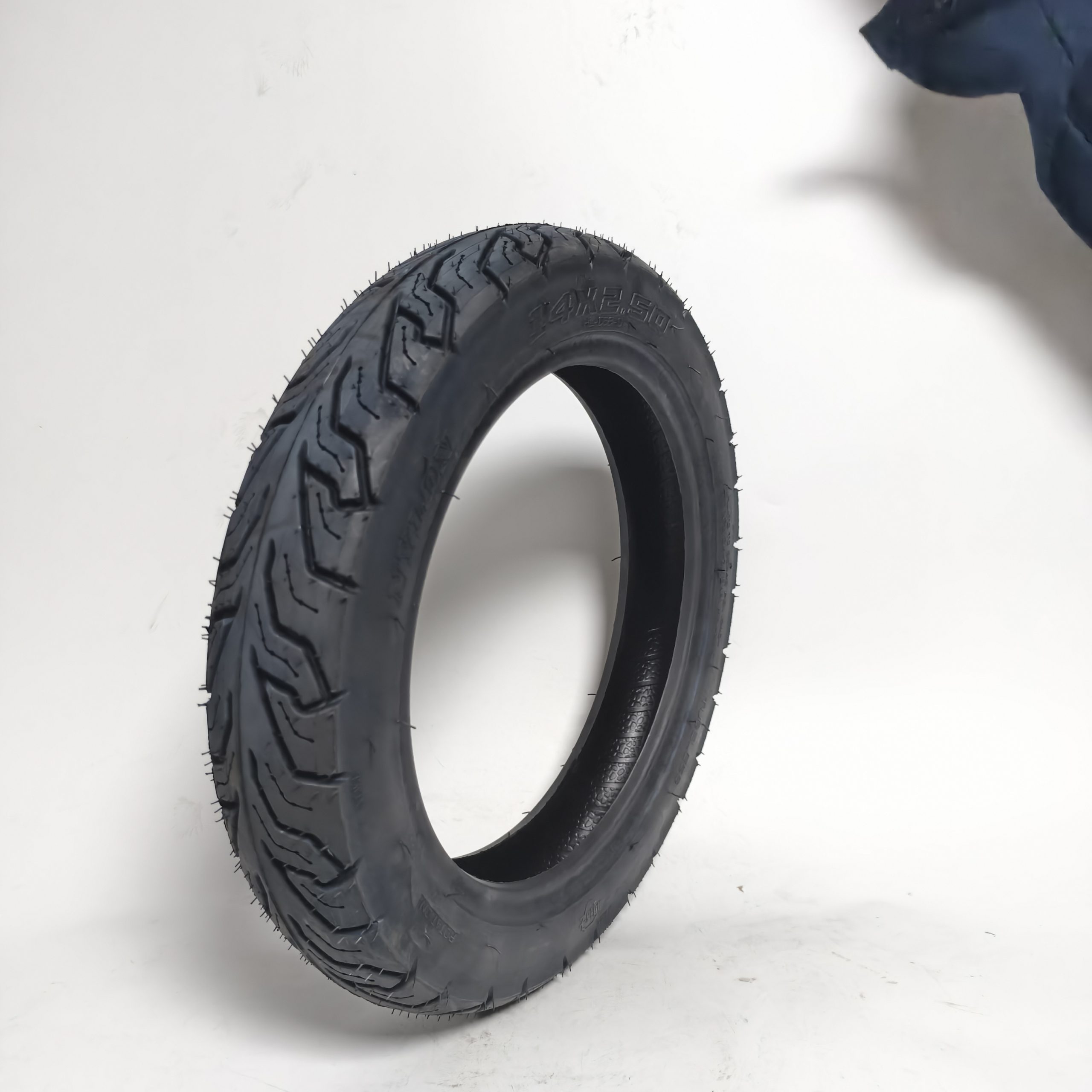 Дорожный протектор 14×250