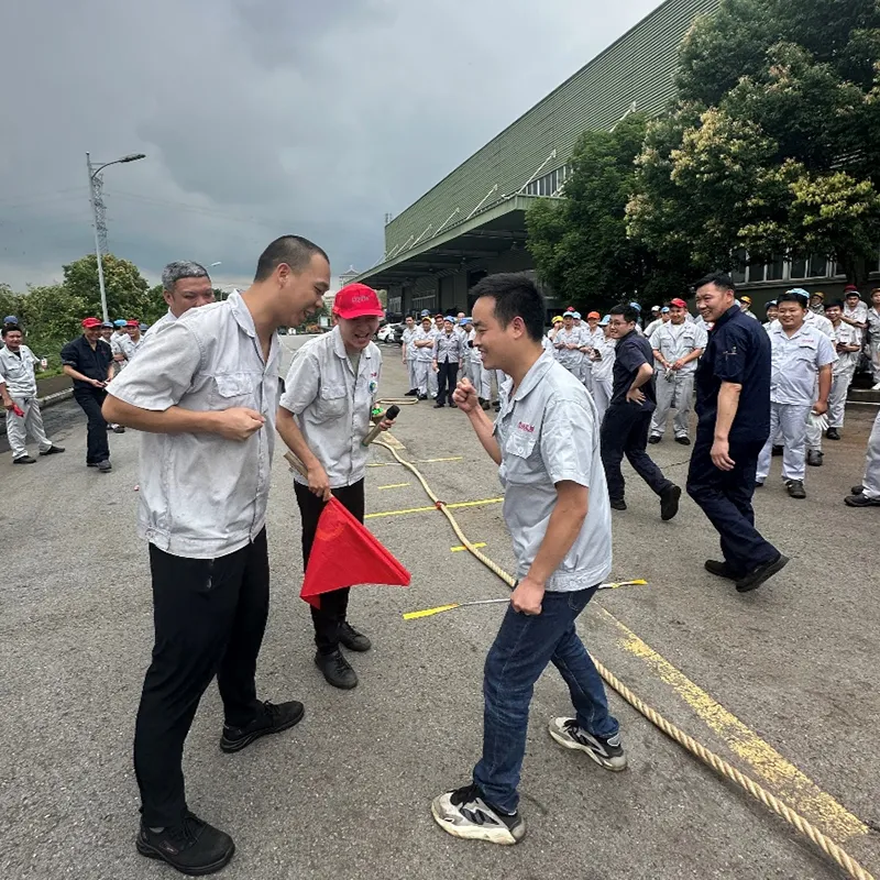 Успешно прошли соревнования по перетягиванию каната среди всех сотрудников ООО «Чунцин Тайво Машиностроение» 2025 года и праздничный банкет с освежающими арбузами