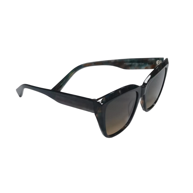 Солнцезащитные очки с квадратной оправой