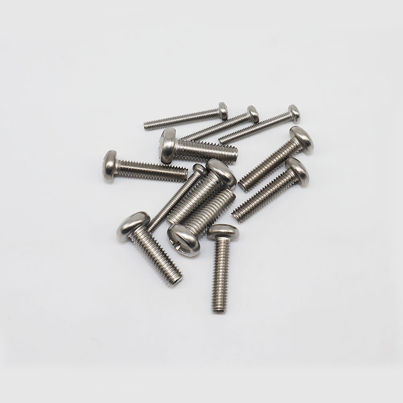 Винт с полукруглой головкой и крестообразным шлицем