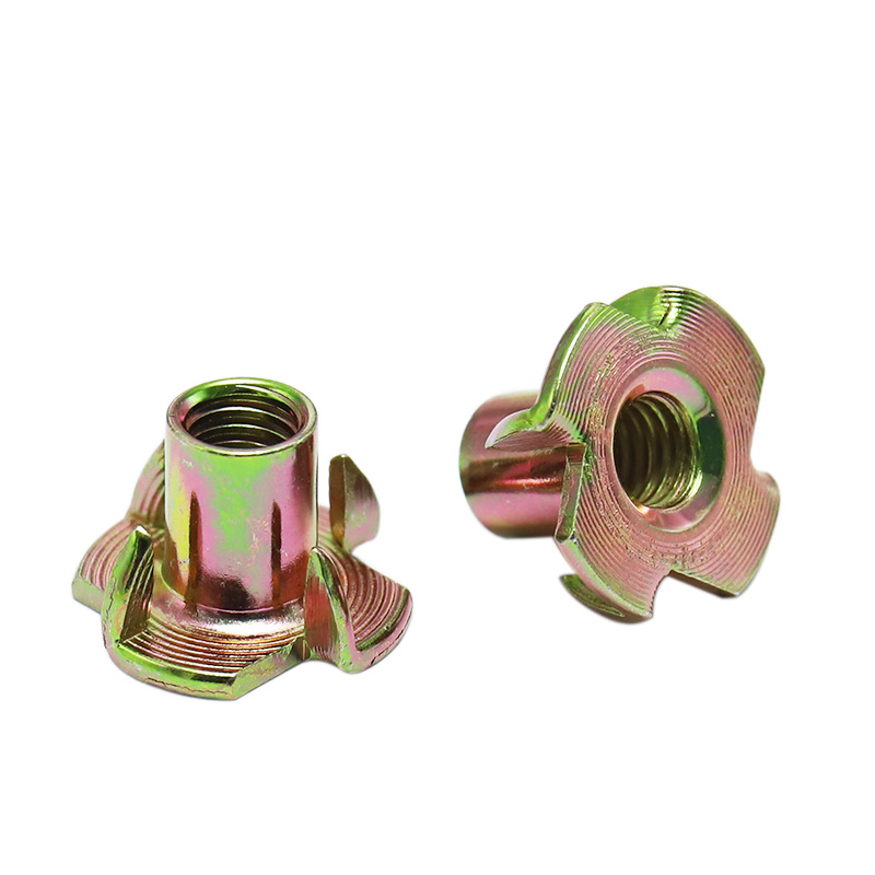 Гайка Т-образная DIN 1624