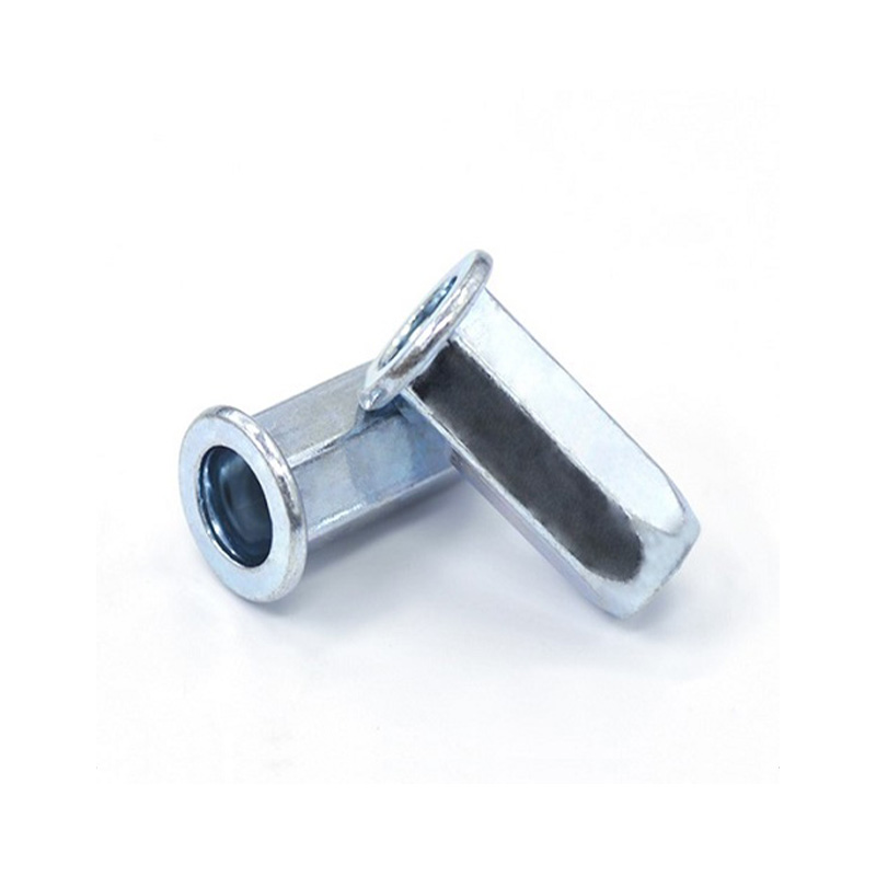 Заклёпочная гайка с плоской головкой, шестигранным корпусом и закрытым концом