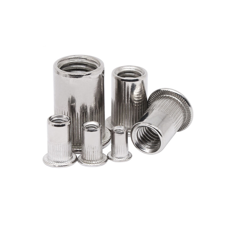 Гайка заклёпочная с уменьшенным фланцем и рифлением