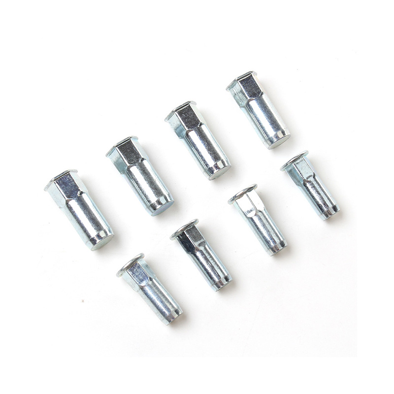 Заклёпочные гайки с уменьшенной потайной головкой, внутренним и наружным полушестигранником и закрытым концом