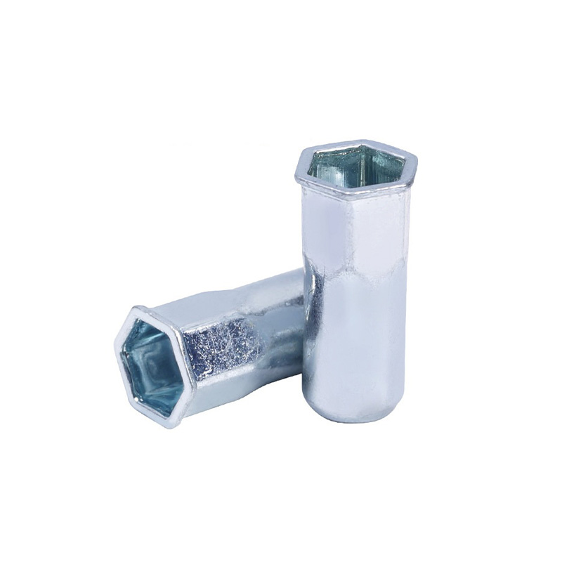 Заклёпочные гайки с уменьшенной потайной головкой, внутренним и наружным полушестигранником и закрытым концом