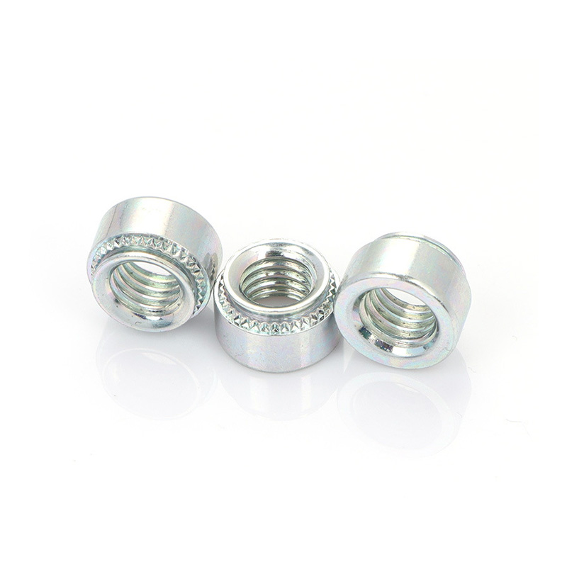 Гайка под запрессовку