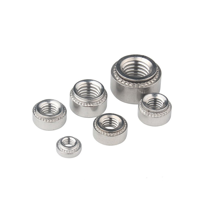 Гайка под запрессовку