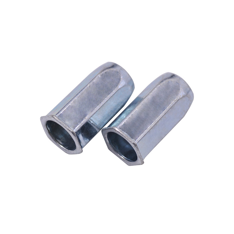 Глухая заклепочная гайка с мелкой головкой и полным шестигранником