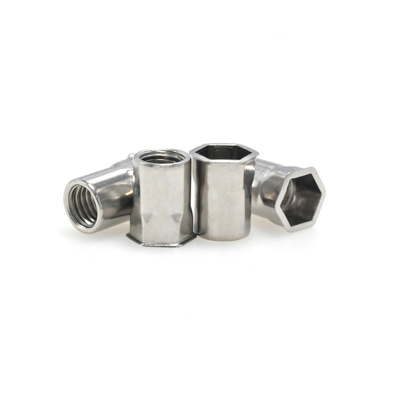 Заклепочная гайка с мелкой головкой и полушестигранником