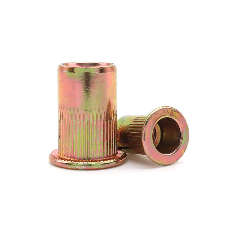 Заклепочная гайка с плоской головкой и продольными насечками