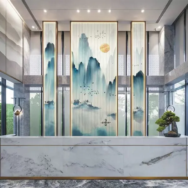 Многослойное стекло с армированной сеткой и пейзажным рисунком