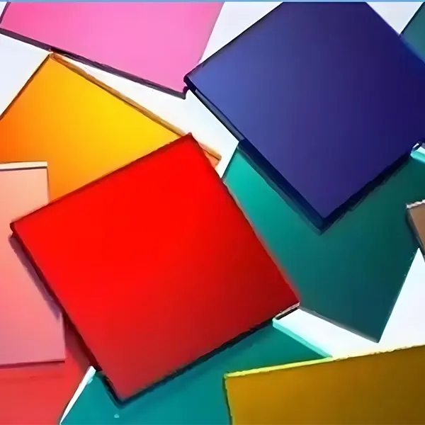 Многослойное стекло с цветной пленкой