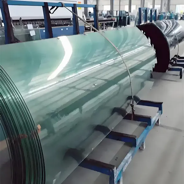 Гнутое закаленное стекло