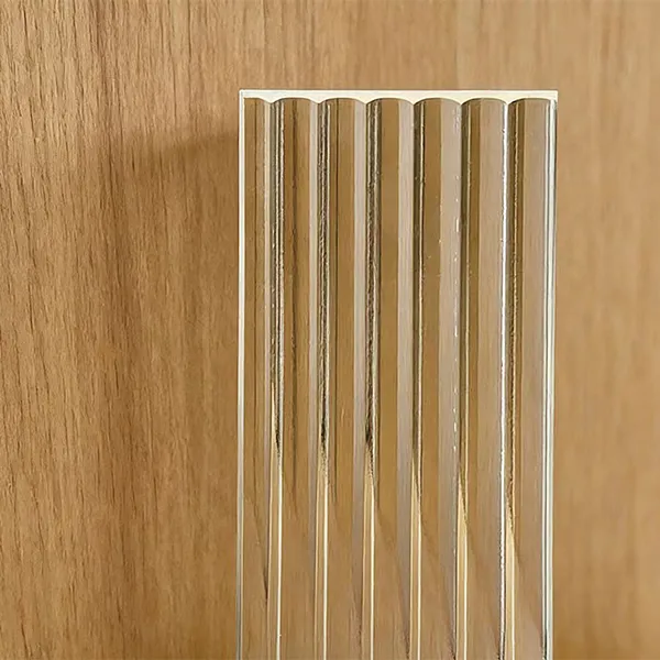 Тисненое стекло