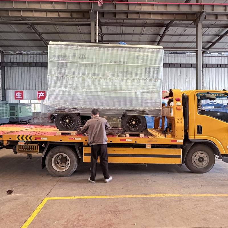 Выполненные обещания, своевременная доставка! Мобильный электрический воздушный компрессор с постоянными магнитами и регулируемой частотой вращения, способный работать в туннелях, успешно установлен на строительной площадке в Пинтане.