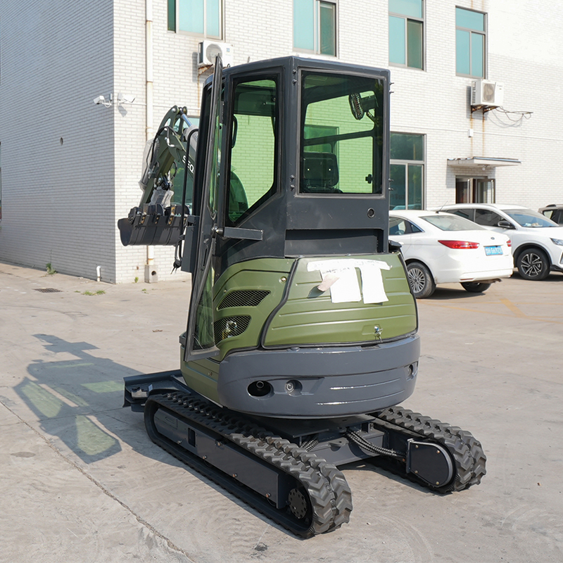 HSE-25 (мини-экскаватор массой 2,5 т с полностью закрытой кабиной, оснащённой отоплением и кондиционером)