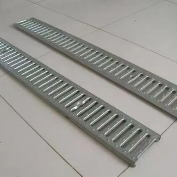 Крышка дренажной канавы