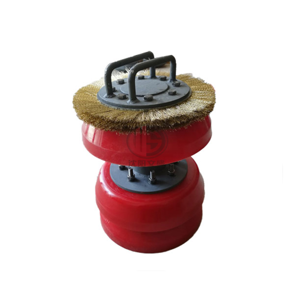 Полиуретановый пиг с металлической щёткой для трубопровода