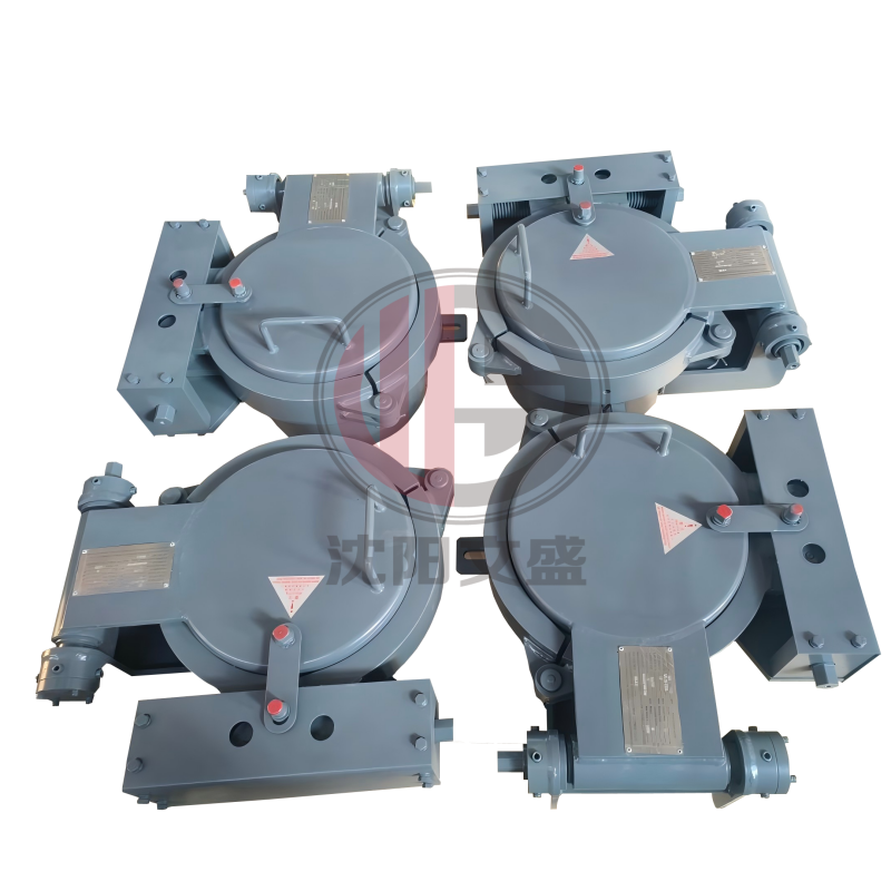 Быстросъёмная крышка с трёхлепестковым зaжимом ASME