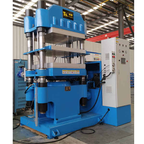 Четырехколонная машина для вулканизации резины