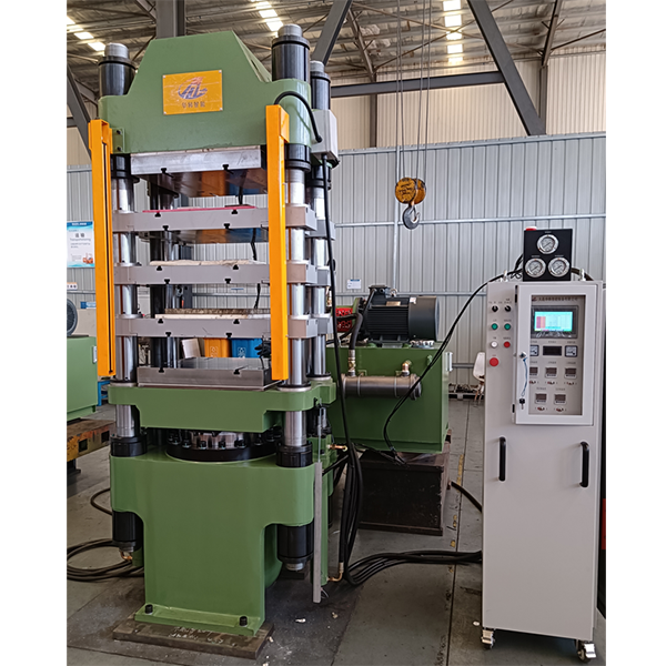 Четырехколонная машина для вулканизации резины