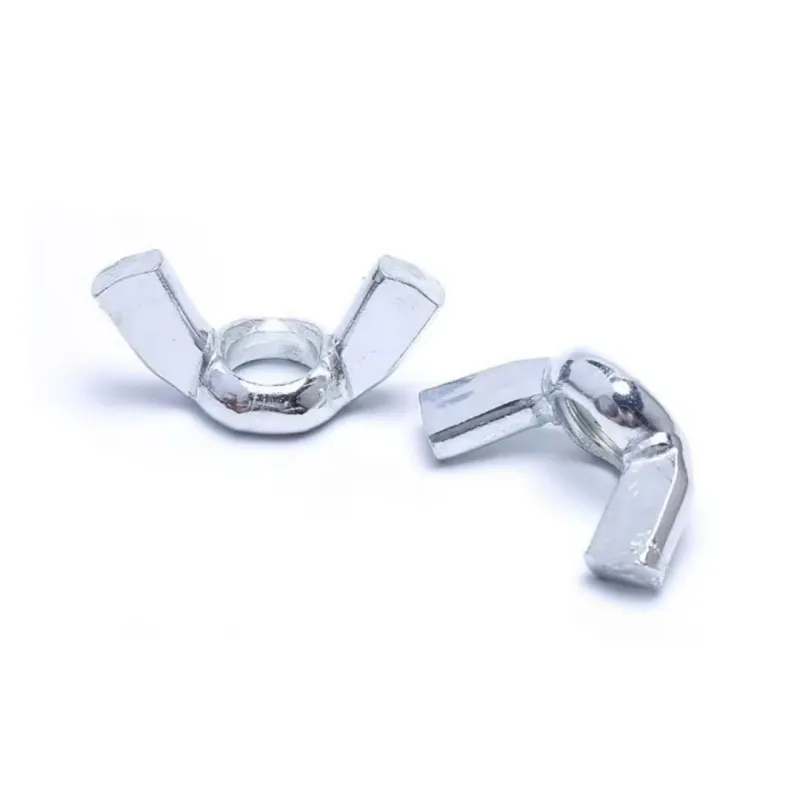 Крыловидная гайка