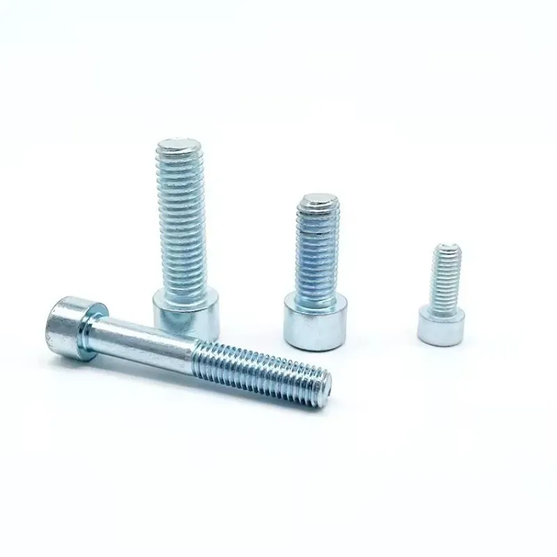 Винт с цилиндрической головкой