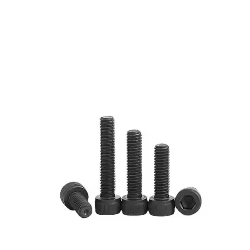 Винт с цилиндрической головкой