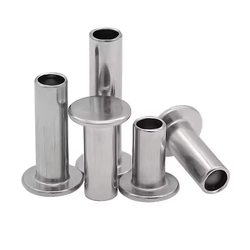 Заклепка с плоской головкой