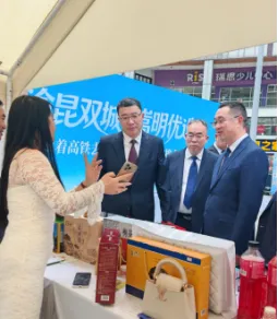 206c0bdabf319cae7a1b50a9bc13f268