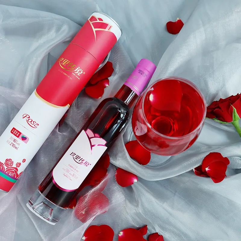 Ликер из свежих розовых цветов