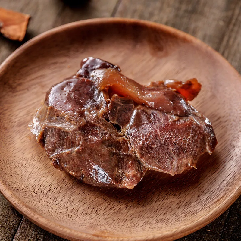 Мясо яка цельными кусками: на выбор два вкуса — чёрным перцем