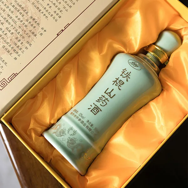 Китайская водка Тегунь Шаньъяо в цзюньской керамике