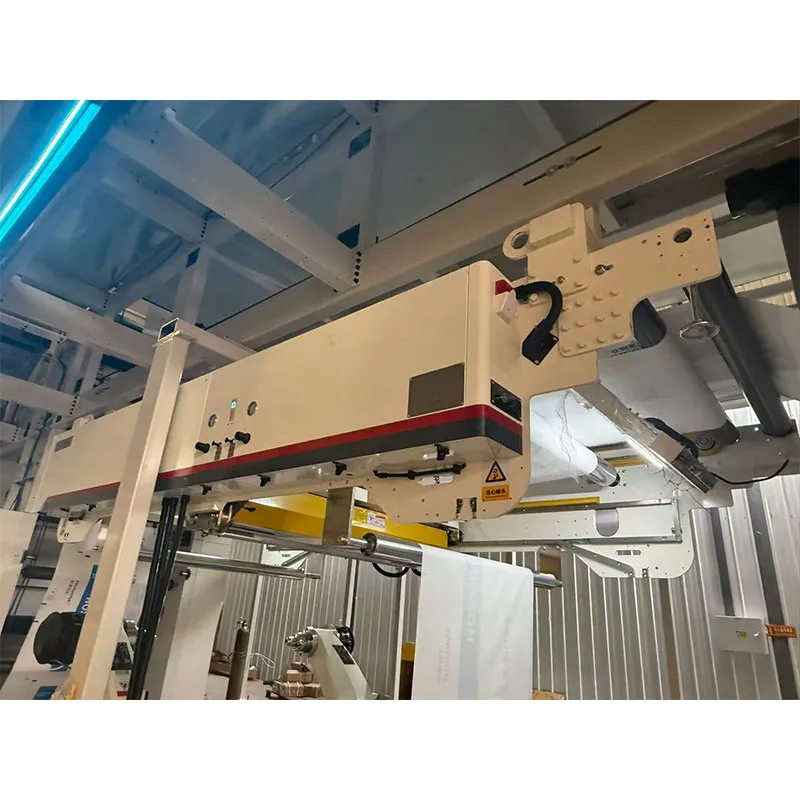 Устройство для склеивания бумаги