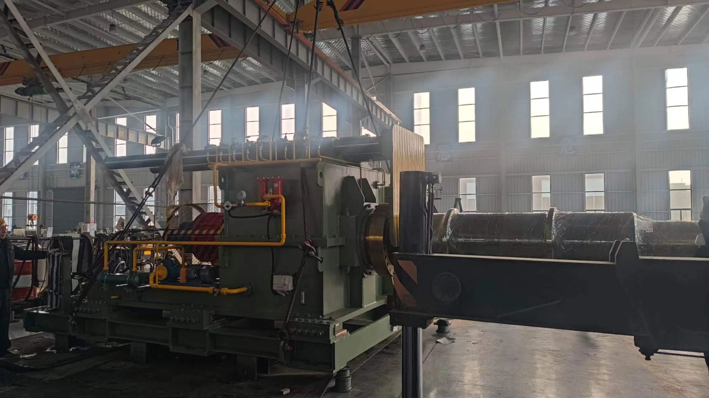 Рисунок 1: В мастерской собирается редуктор намоточного станка в проекте Qingtuo 1-2#.