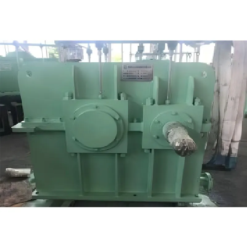 Редуктор для высокоскоростной прокатки катанки и редуктор для высокоскоростной поворотной клети