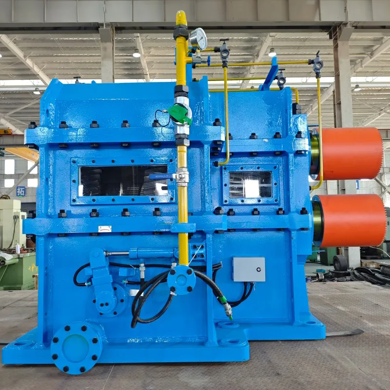 Холодный нереверсивный четырехвалковый стан для прокатки алюминиевой ленты шириной 1550 мм Хэнань Юнтун (1 разматыватель, 1 моталка, 1 главный редуктор)