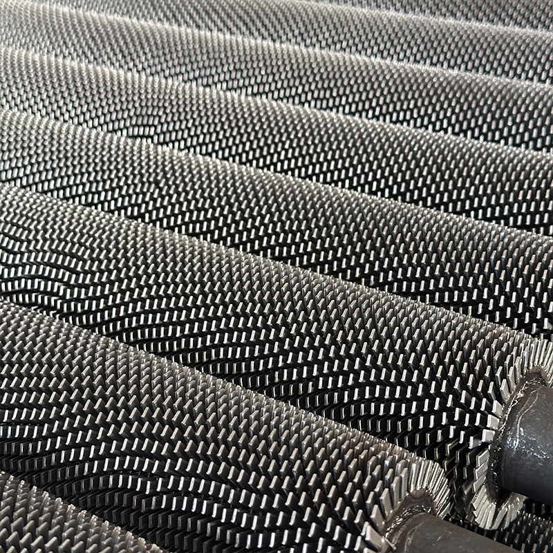 Оребренная труба с высокочастотной сваркой и надрезанными ребрами, усиленный теплообмен за счет надрезов, изготовление на заказ для промышленных теплообменников