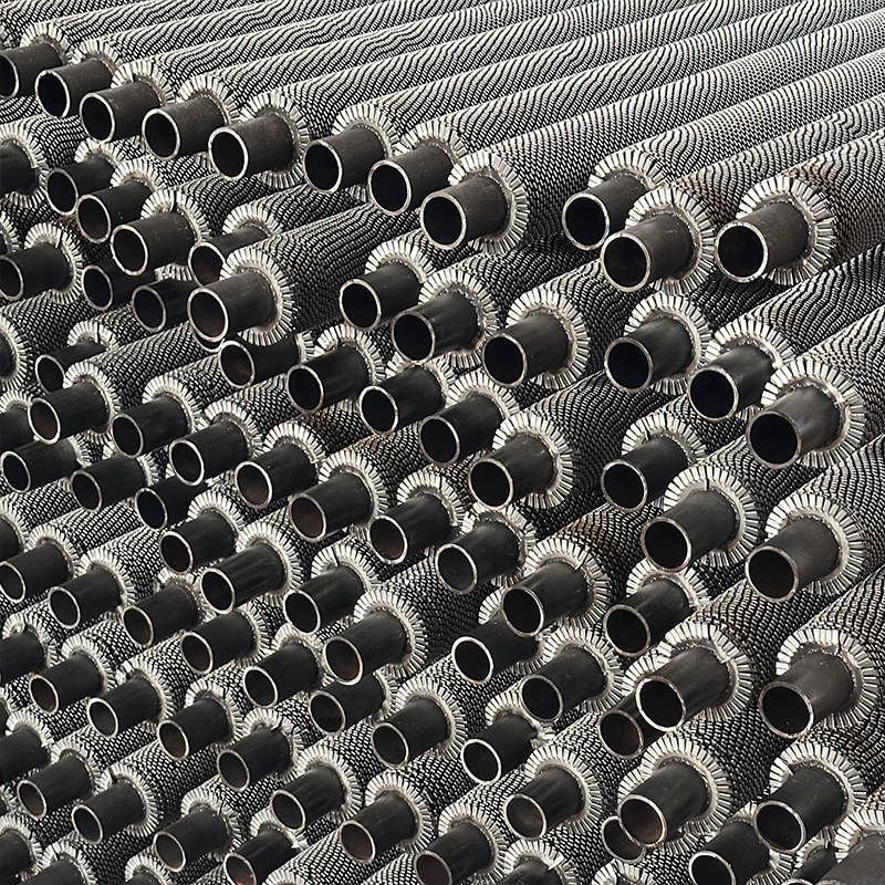 Оребренная труба с высокочастотной сваркой и надрезанными ребрами, усиленный теплообмен за счет надрезов, изготовление на заказ для промышленных теплообменников