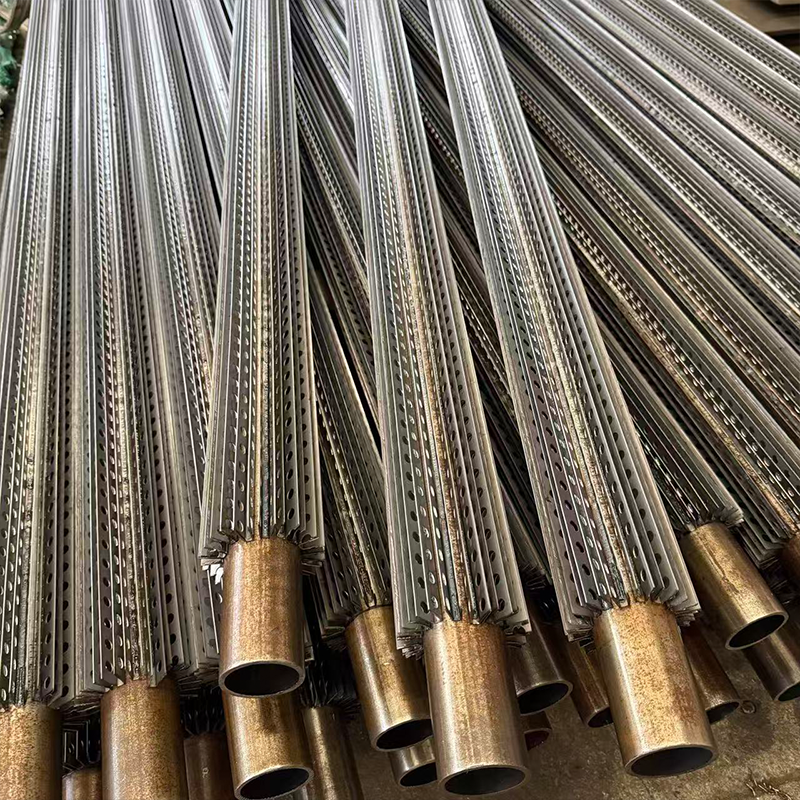 Оребренная труба с продольными ребрами U-образного типа, высокая эффективность теплообмена за счет турбулизации потока, специализированная труба на заказ для утилизации тепла котлов