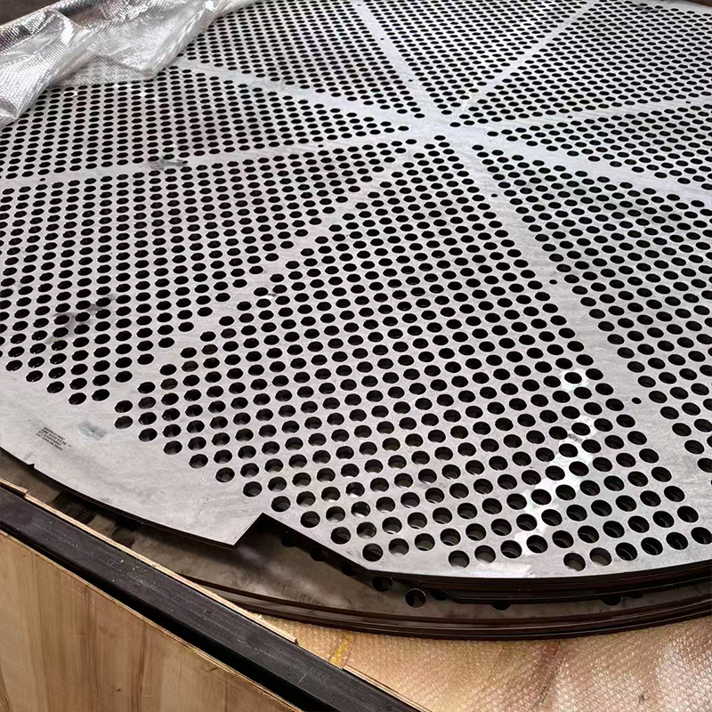 Перегородка из нержавеющей стали TP321, устойчивая к высоким температурам для теплообменников, прецизионное изготовление с множеством отверстий на заказ