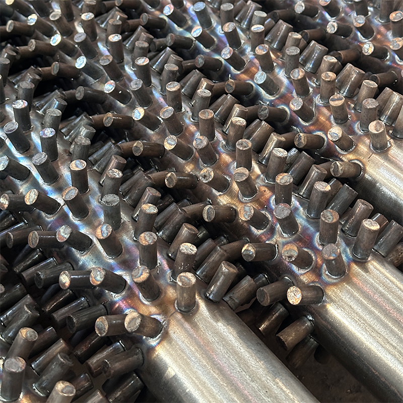 Теплообменная труба с шипами из углеродистой стали, высокоэффективный усиленный теплообмен, специализированная теплообменная труба на заказ для промышленных котлов