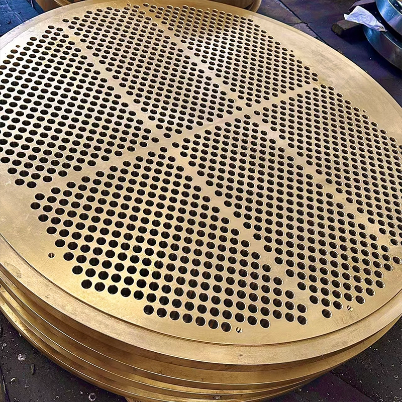 Трубная решетка из латуни ASME SB171 C46400, прецизионная обработка с множеством отверстий, коррозионностойкая трубная решетка из медного сплава для теплообменников