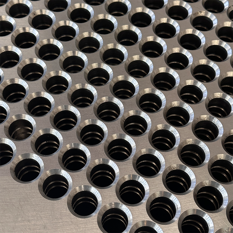 Трубная решетка из нержавеющей стали 321, прецизионная обработка с множеством отверстий, изготовление на заказ для теплообменников