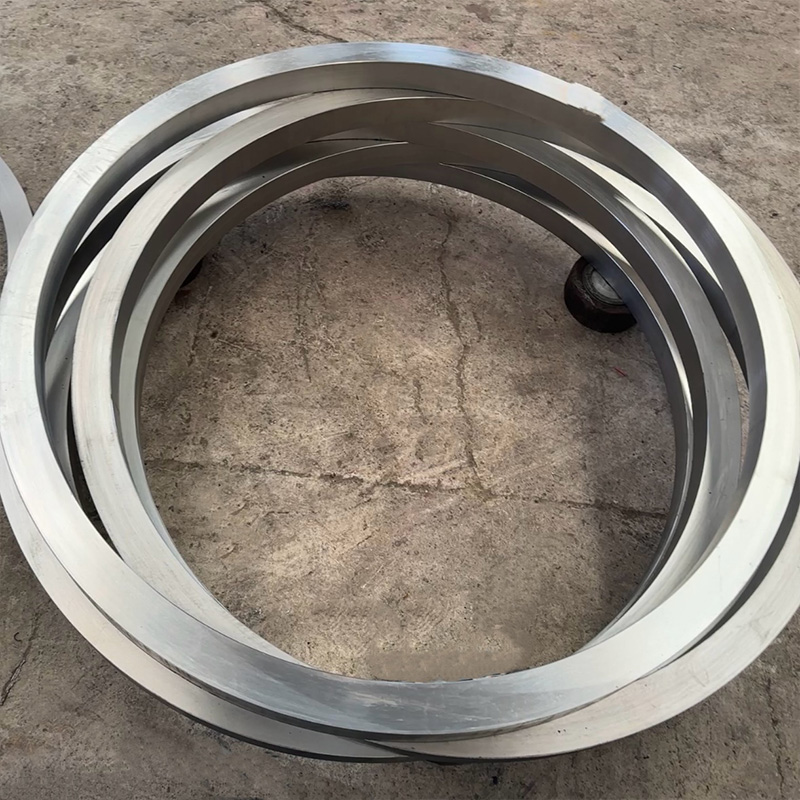 Фланцевые кольца из углеродистой стали и нержавеющей стали различных типоразмеров, точная ковка, кованые кольцевые изделия для соединения промышленного оборудования