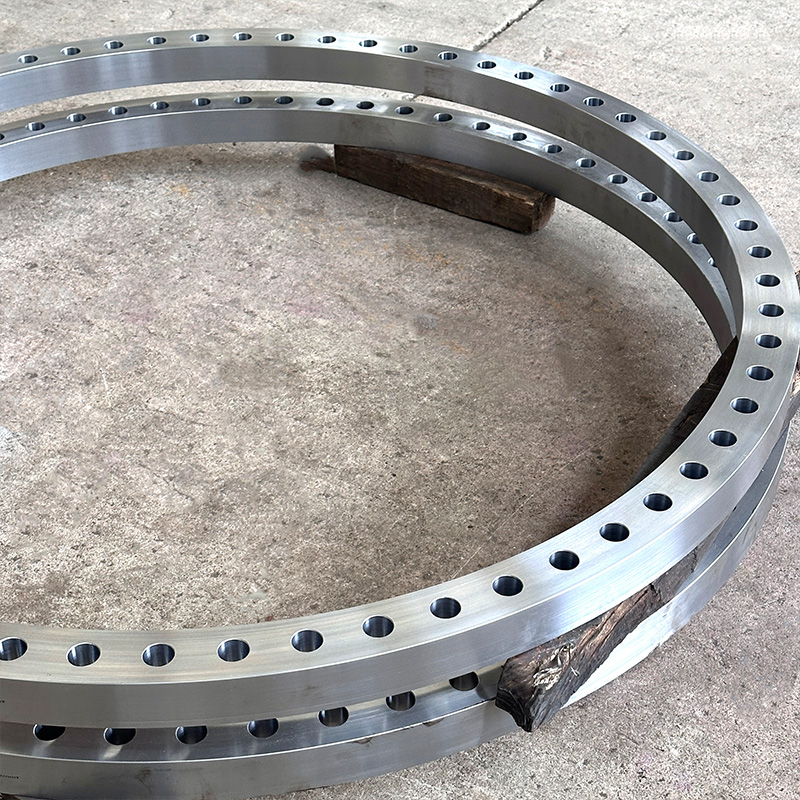 Фланцевые кольца из углеродистой стали и нержавеющей стали различных типоразмеров, точная ковка, кованые кольцевые изделия для соединения промышленного оборудования