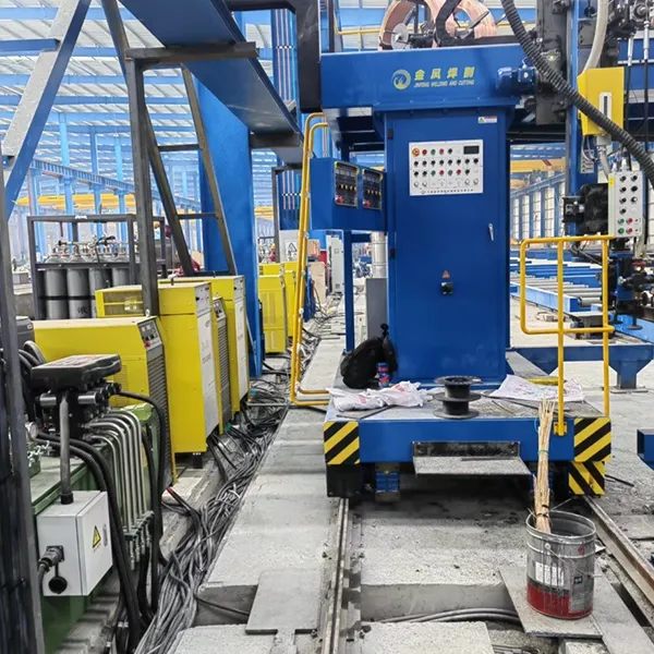 Сообщение о сотрудничестве между Honglu Steel Structure Group и Xin Cheng Welding: совместное открытие новой главы в области оборудования для сварки стальных конструкций