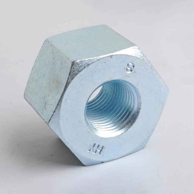 Шестигранные гайки DIN934