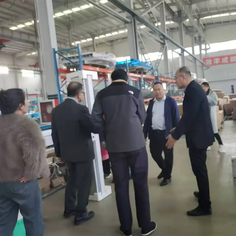 Зарубежные партнеры посетили компанию «Дечжоу Юаньсинь Кондиционерное оборудование» с деловым визитом для обмена опытом и расширения пространства международного сотрудничества